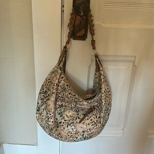 Jessica Simpson purse
